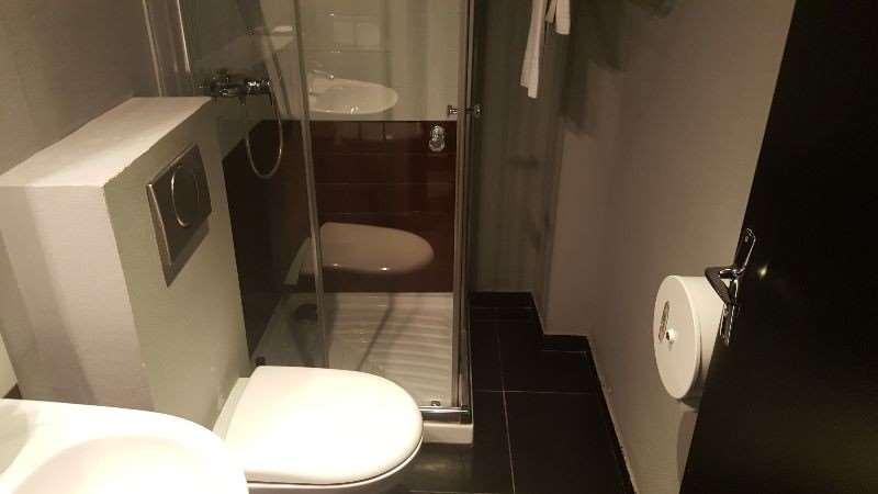 Cafe Hotel De L'Avenir Saint-Ouen  Room photo