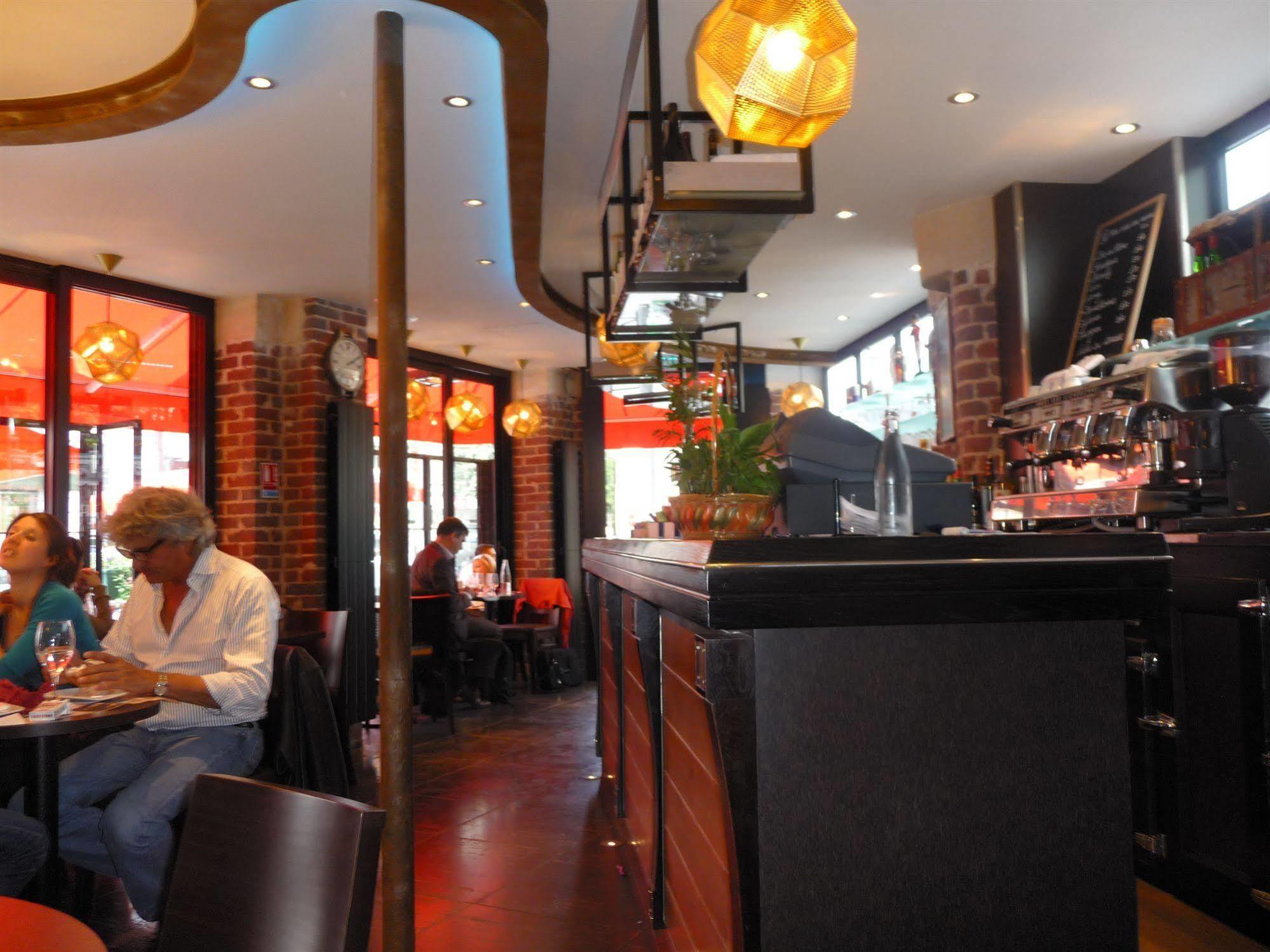 Cafe Hotel De L'Avenir Saint-Ouen  Exterior photo
